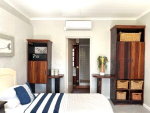 Hospitality 19 Room 1 blue n white