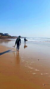 Home 134 Surfers client board walking